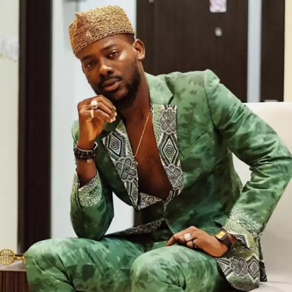 See Adekunle Gold’s Reaction After Being Compared To Kizz Daniel